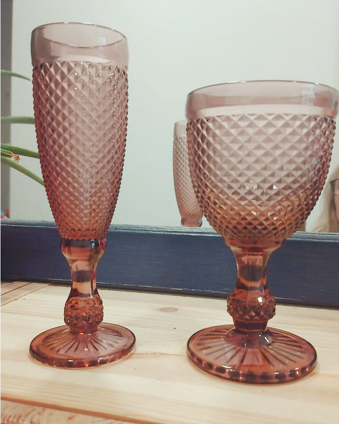 Set de 6 copas de cristal grabado en color rosa