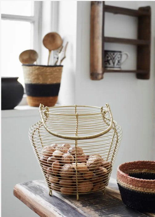 Estantería pequeña de pared rústica de madera reciclada y hierro de Madam Stoltz